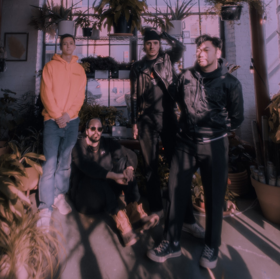 Superbloom Announces Buzzworthy New EP ‘Life’s A Blur’