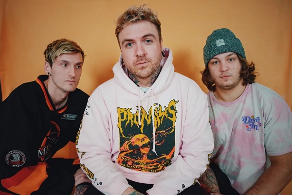 Brooklane’s “Stay Toxic” Is A Catchy Pop-Punk Anthem